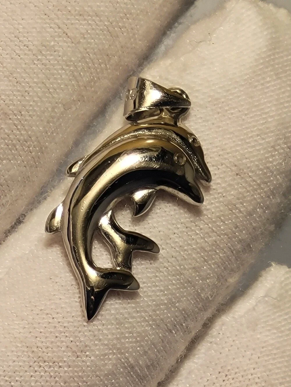 925 Sterling Silver Double Dolphin Pendant 1
